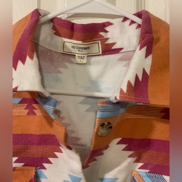 No comment heavy Aztec button up - Picture 2 of 3